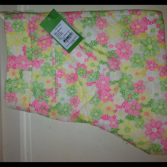 LILLY PULITZER SLONE SHORT! NWT - Picture 3 of 4