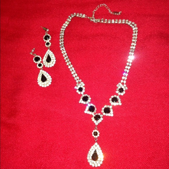 👆Beautiful jewelry set👆
