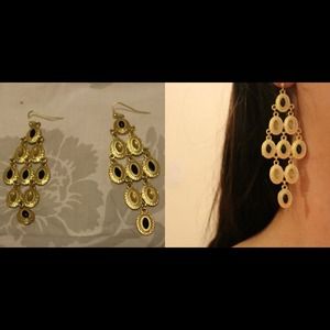 Dangly gold and black earings