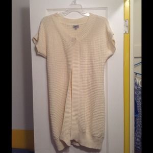 Cream Guess sweater