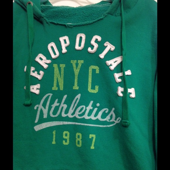 🚫SOLD🚫Warm green sweatshirt