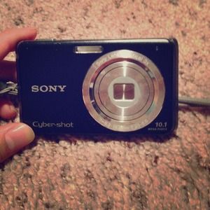 Sony CyberShot. 10.1MegA pix.