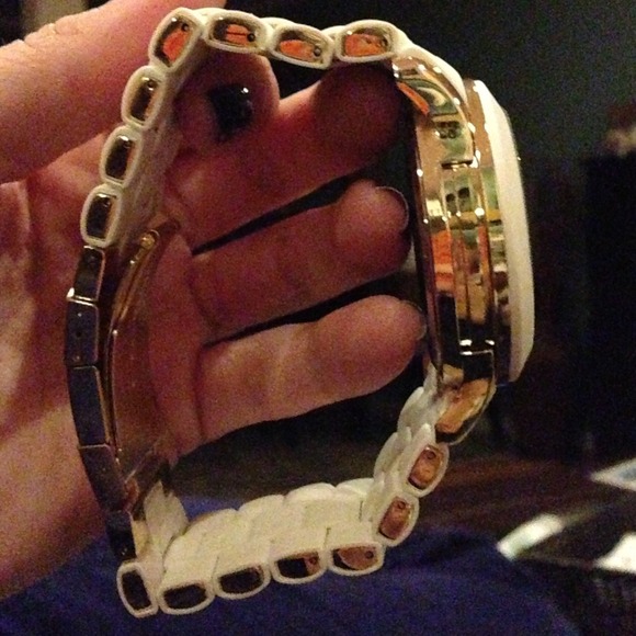 Sold - Picture 2 of 4