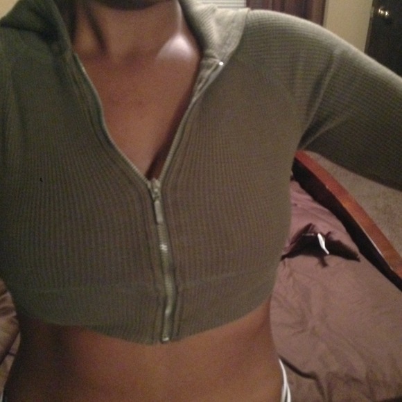 Army green half jacket