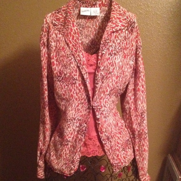 Bundle! A tank top & a long sleeve shirt - Picture 1 of 3