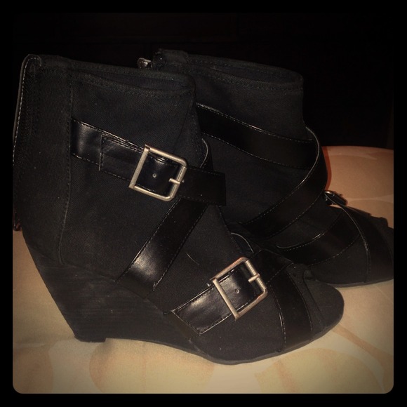 MIA Shoes - Peep toe booties