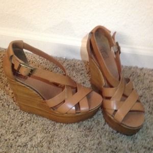 NWOT lucky brand camel wedges