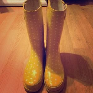 RainBoots