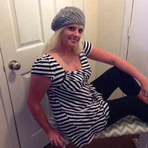 🚫🚫SOLD🚫🚫Black & white striped tunic!