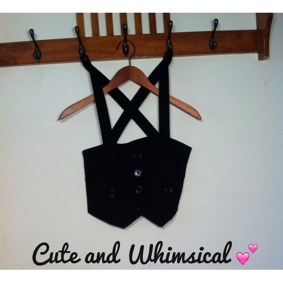😍Whimsical Suspender Vest😍