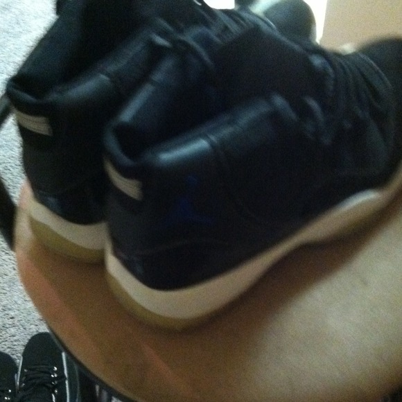 Mens jordan retro 11 size 11 - Picture 1 of 4