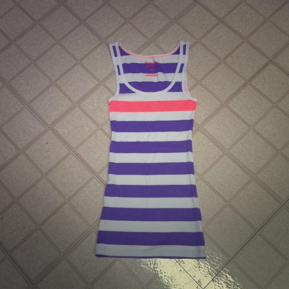 OLD NAVY TANK
