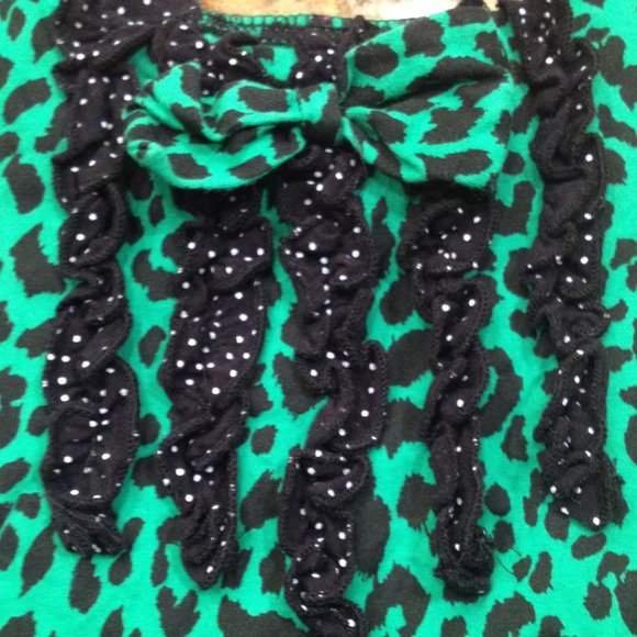 Very cute SweetLove shirt. <3 - Picture 2 of 3