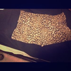 Victoria's Secret cheetah print yoga shorts!