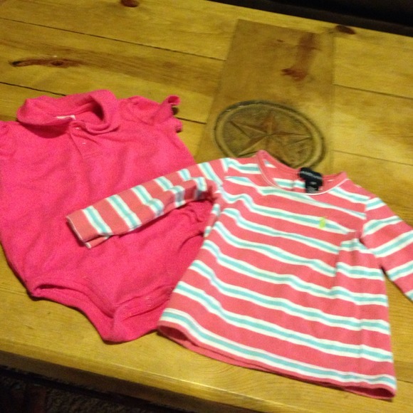 🚫sold🚫Lot of two baby girl tops- 12 months