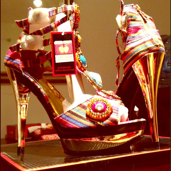 Beautiful Apple Bottoms heels. New in the box.