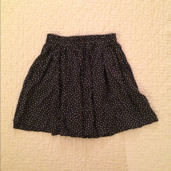 Brandy Melville polka dot heather skirt