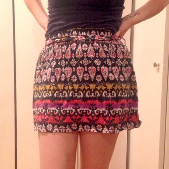 Adorable mini tribal skirt!
