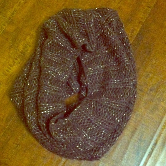 Knitted Circle Scarf.