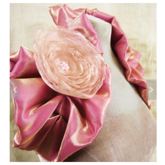 ROMANTIC Plush Pastel Pink Pleated Silk Wrap - Picture 3 of 4