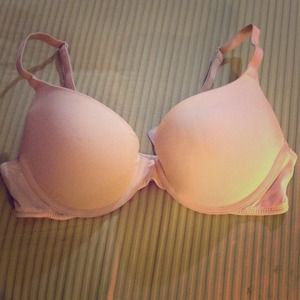 🚫Sold🚫Victoria's Secret tan bra PINK VS