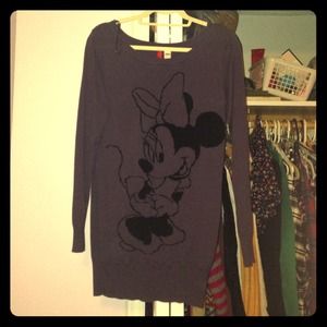 Minnie Mouse pullover sweater!