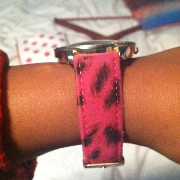 Watch - Picture 4 of 4