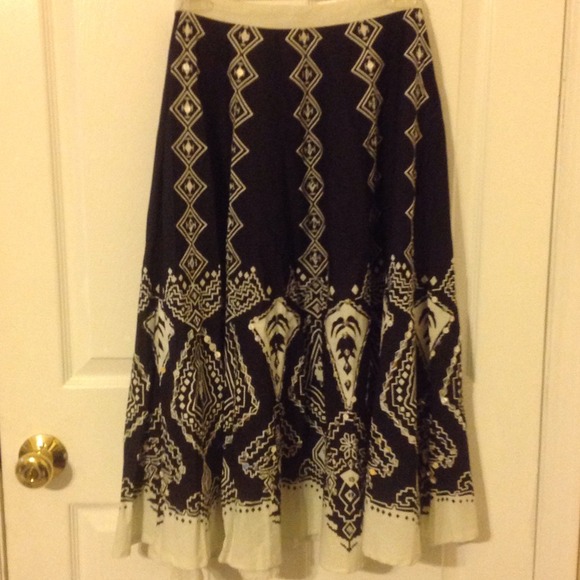 B & W Bohemian Indian Silver Sequin Gypsy Skirt.