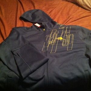 Men's north face hoodie