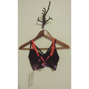 🌸LULULEMON Sports Bra - NWT🌸