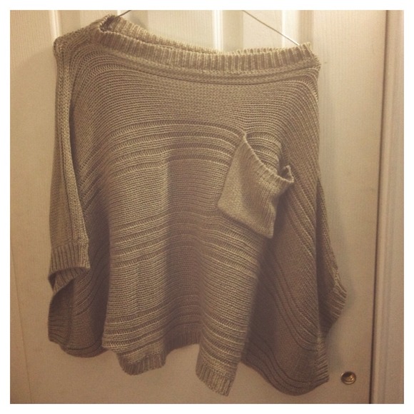 ⛔SOLD⛔Oversized Box Top knitted