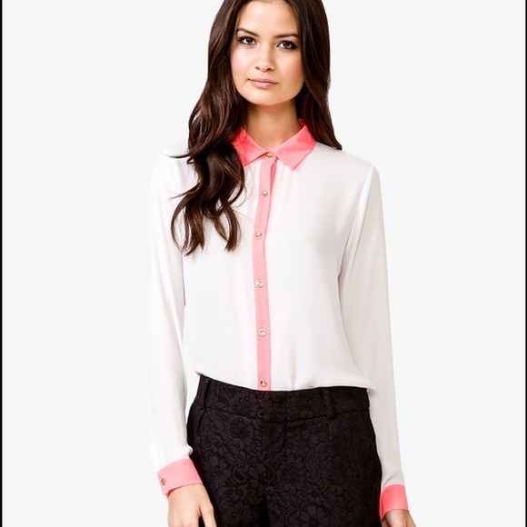 🚫Bundled🚫Forever21 White and Pink Chiffon Top