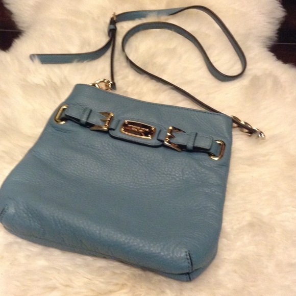 **HOLD**Michael Kors Messenger bag
