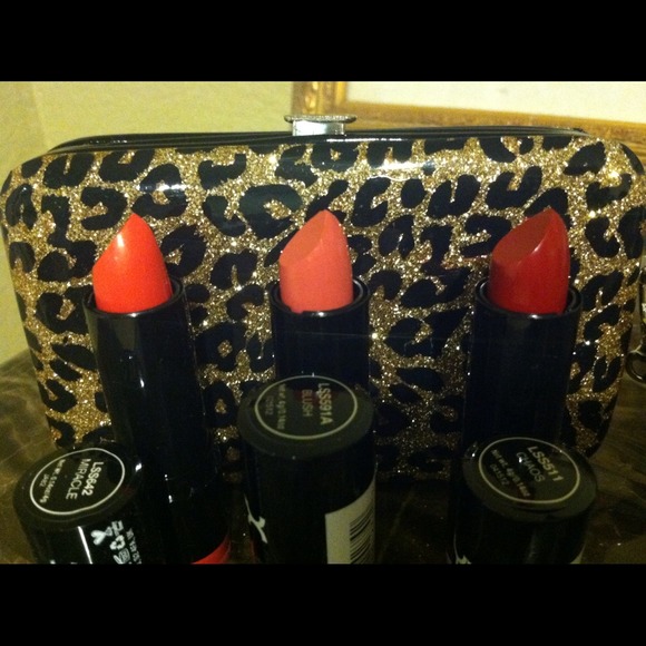 3 NYX lipsticks