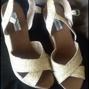 Steve Madden Wedges