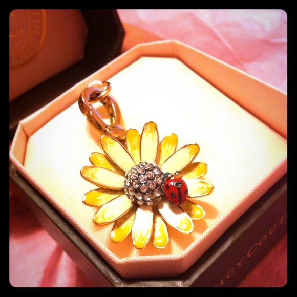 Juicy Couture Daisy W/LadyBug