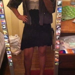 Black versatile skirt