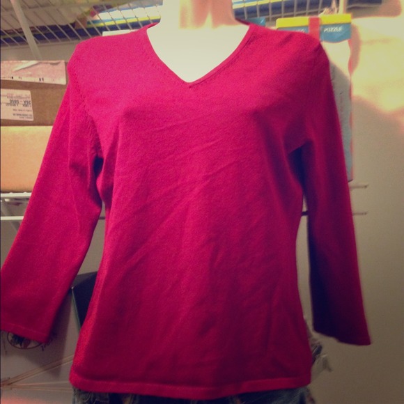 ***SOLD***EUC ladies quarter length sleeves  pink