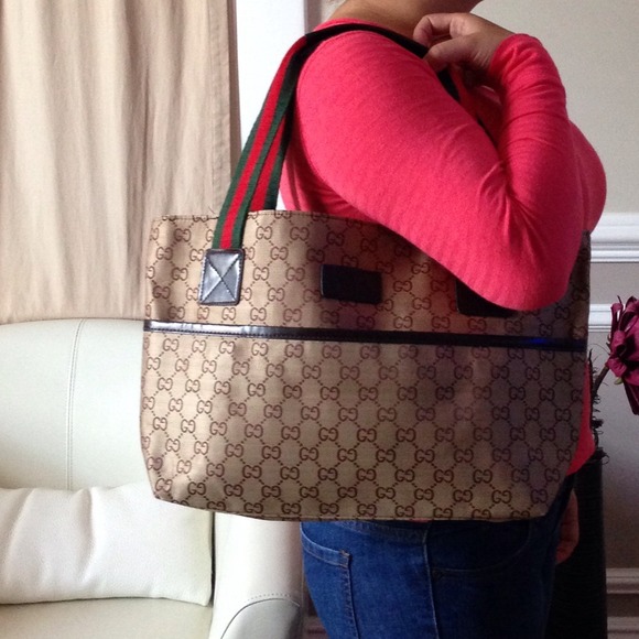 Brown tote
