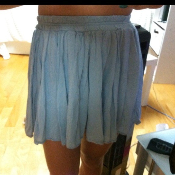 ~SOLD~ Brandy Melville baby blue skirt - Picture 2 of 2