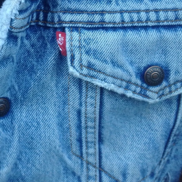 Vintage 80's Levi Jacket - Picture 2 of 3