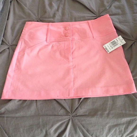 XoXo Coral size 5/6 never worn skirt