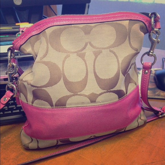 Coach purse - Picture 1 of 4