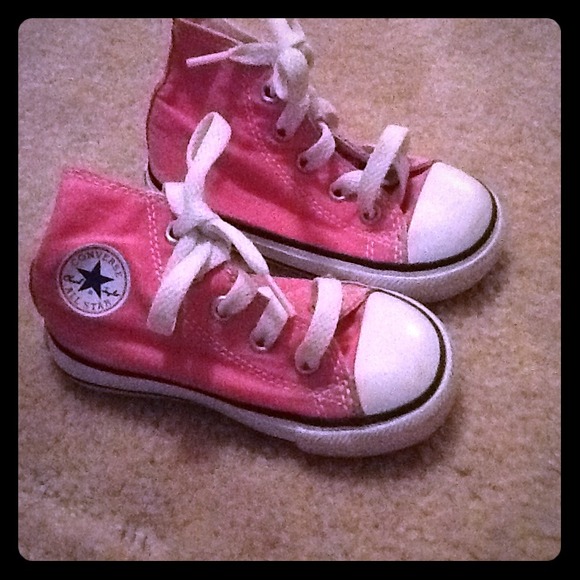 Converse Pink Shoes size 5 Toddler Girls
