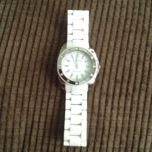 Anne Klein  ✨ TRADED WITH @crispynacho ✨