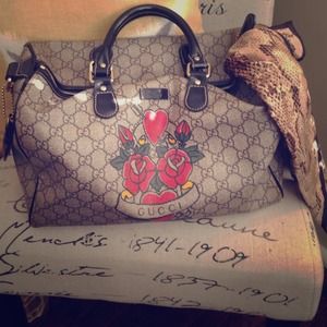 Authentic Gucci boston bag