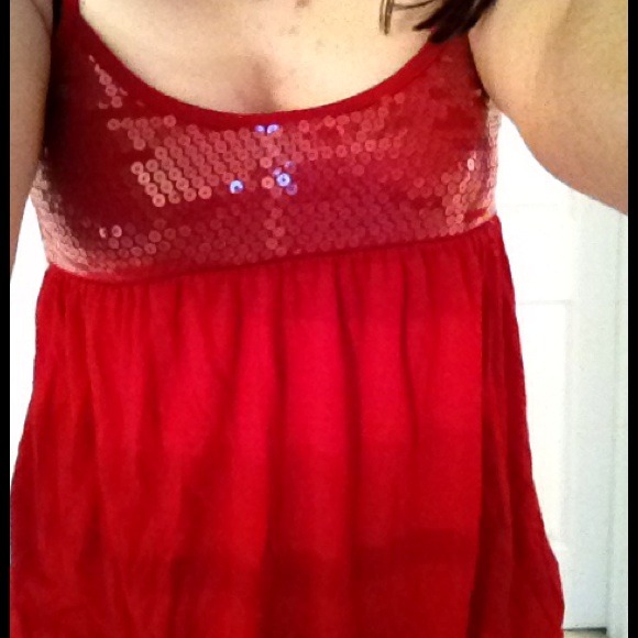 Cute red sparkly top ( RESERVED)