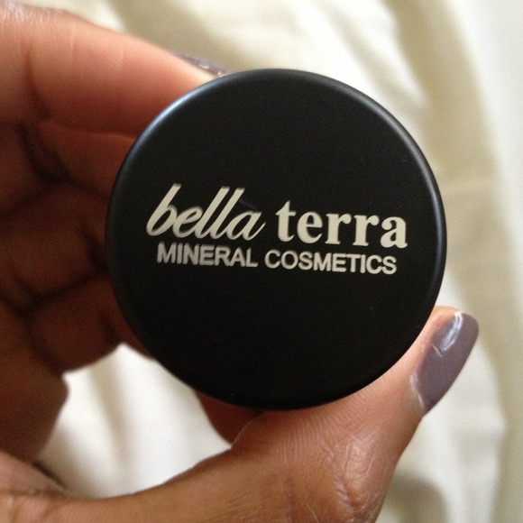 Bella terra mineral cosmetics eye shadow