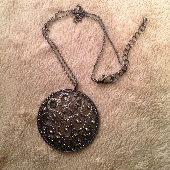 LOFT necklace