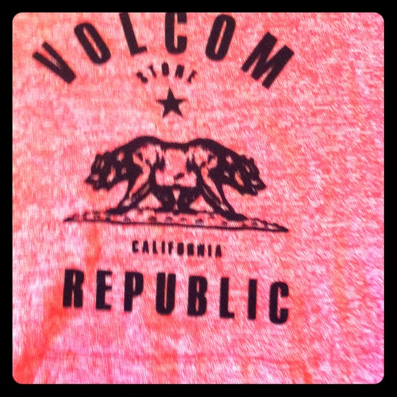 Volcom sweater shirts